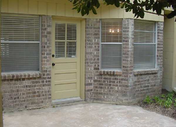 4505 Acacia Bellaire back door