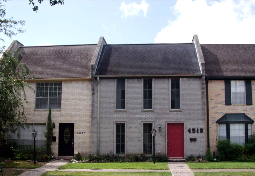 front 4519 Acacia Bellaire town home