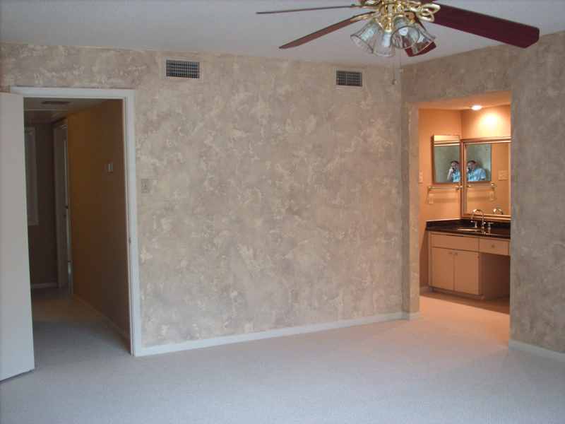 4519 Acacia Bellaire master bedroom