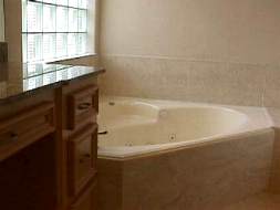 whirl pool tub of master bath of home in Bellaire TX